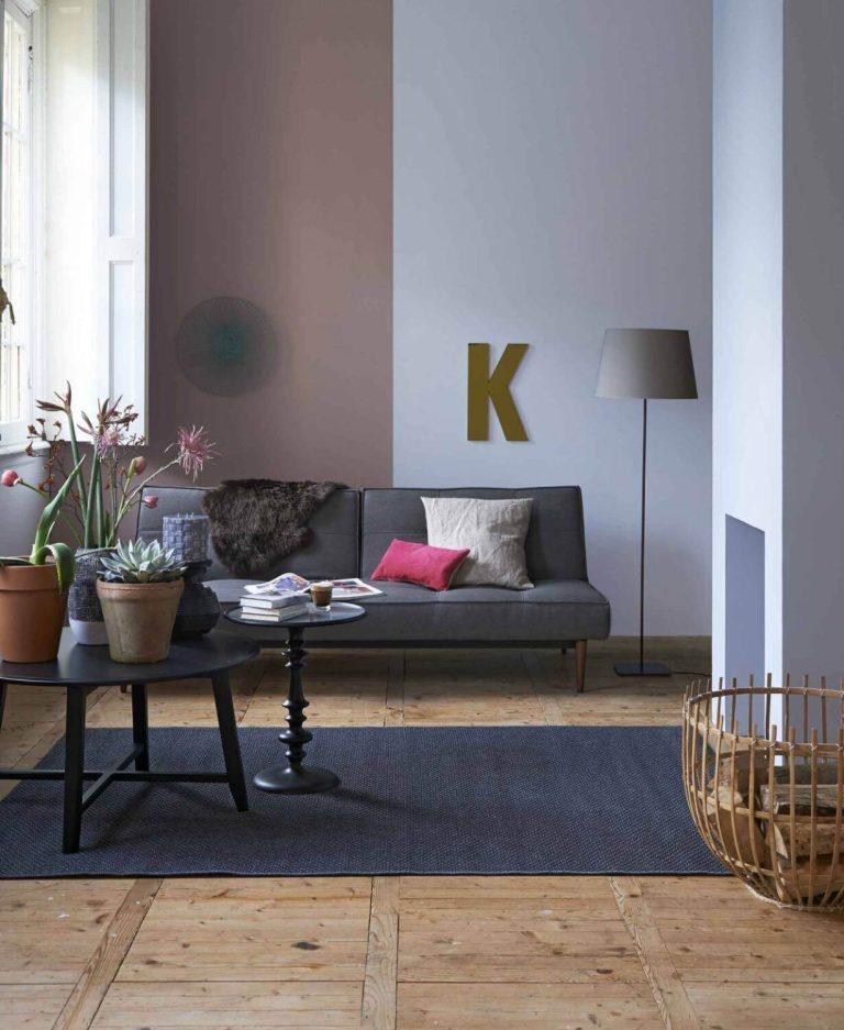 How to Divide a Wall With Two Paint Colors Vertically Expert Tips