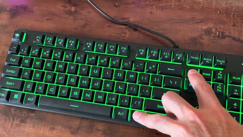 How to Change Ibuypower Keyboard Colors